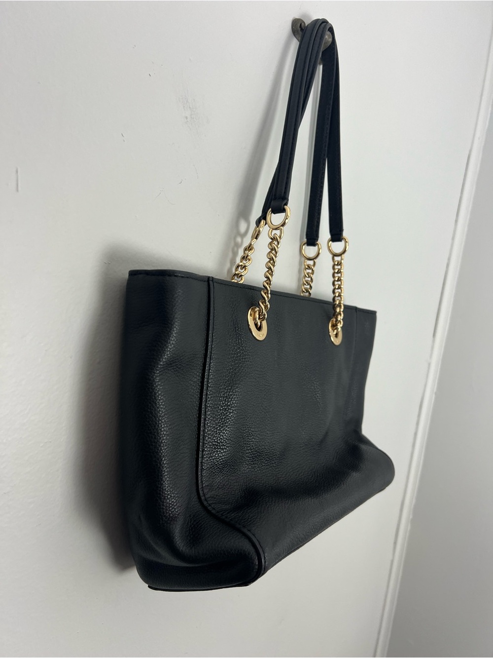 Coach Turnlock Chain Black Leather Shoulder Bag with Gold Hardware 57107 - Picture 3 of 7